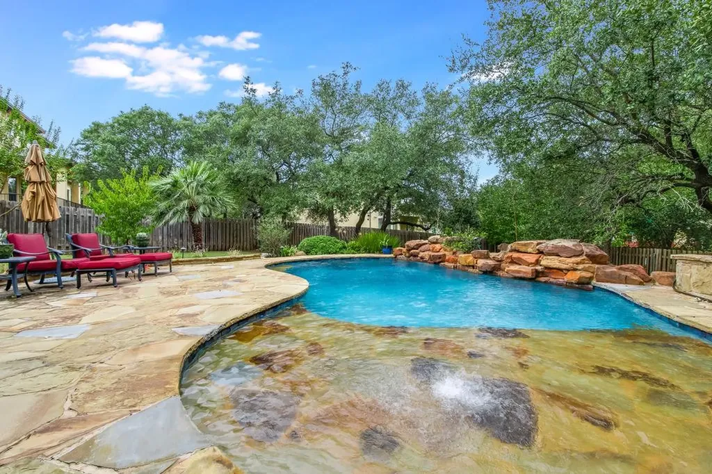 10700 Spiderling Court Austin TX 78733