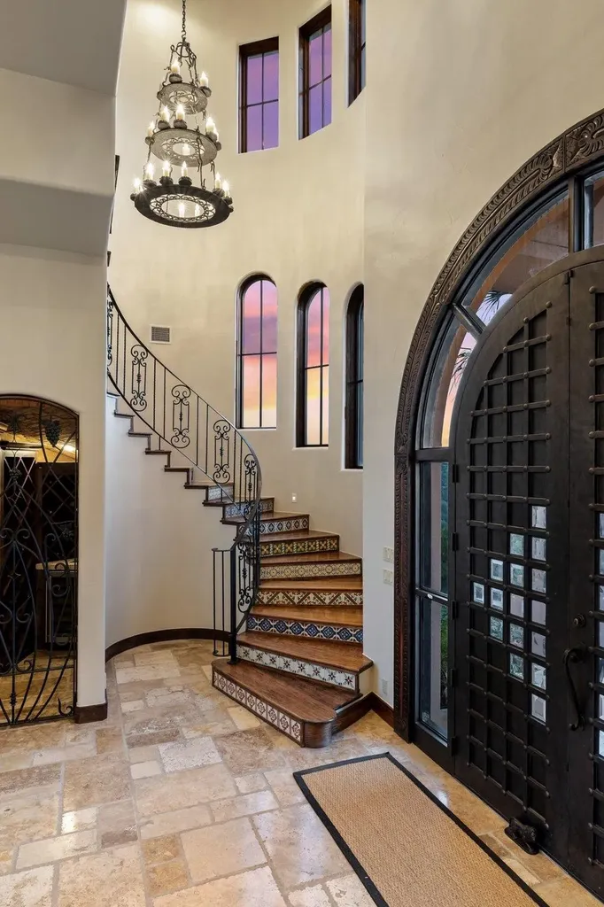 104 S Angel Light Drive Spicewood TX 78669