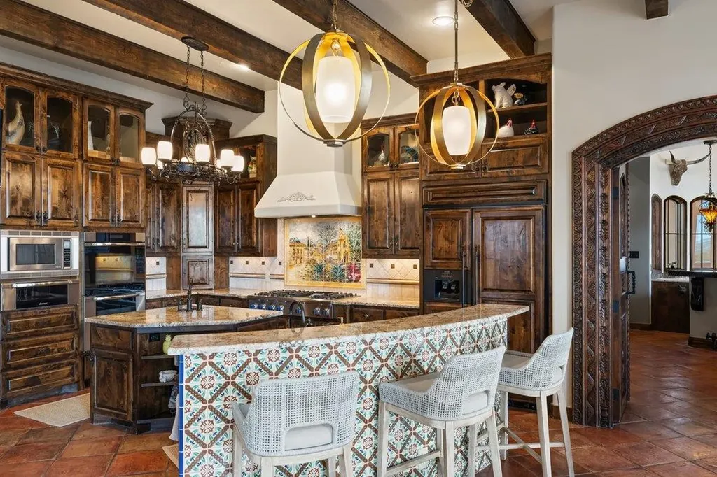 104 S Angel Light Drive Spicewood TX 78669