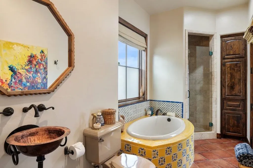 104 S Angel Light Drive Spicewood TX 78669