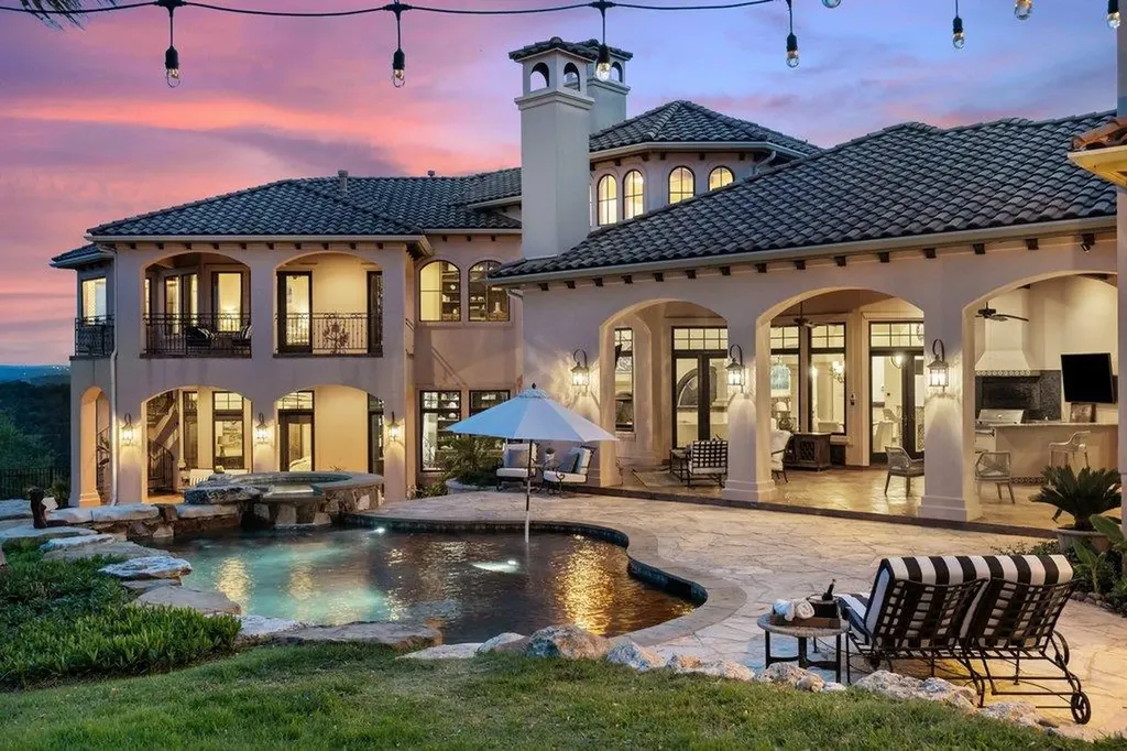 104 S Angel Light Drive Spicewood TX 78669
