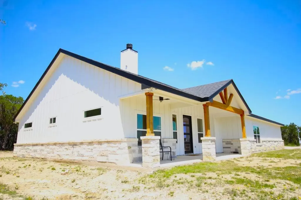 19920 Old Burnet Road Jonestown TX 78645