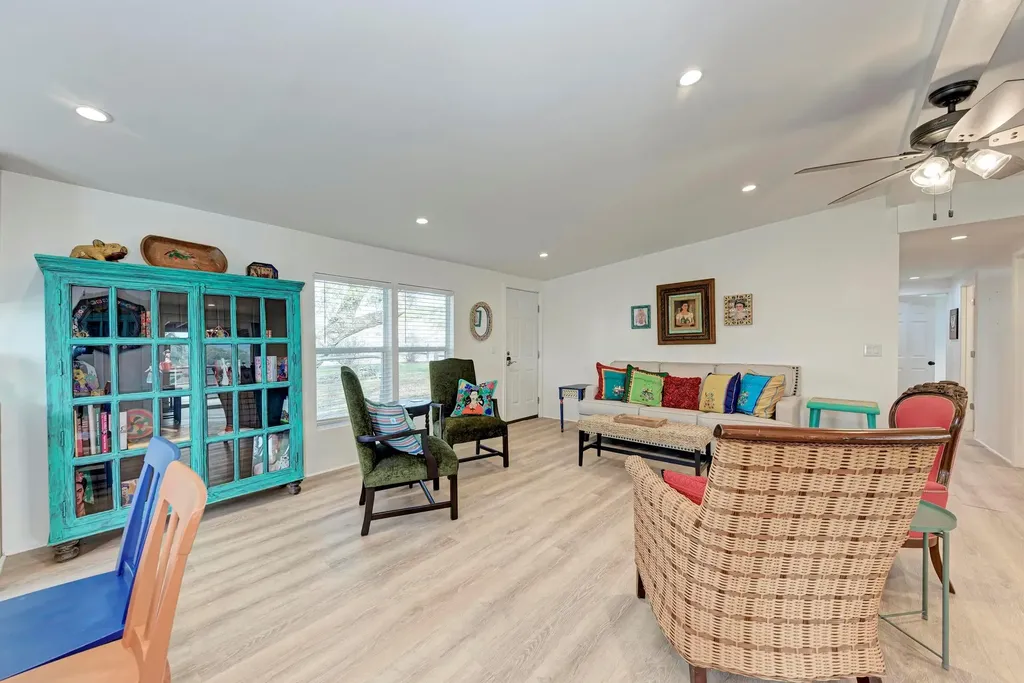 1395 Mountain Creek Road Marble Falls TX 78654