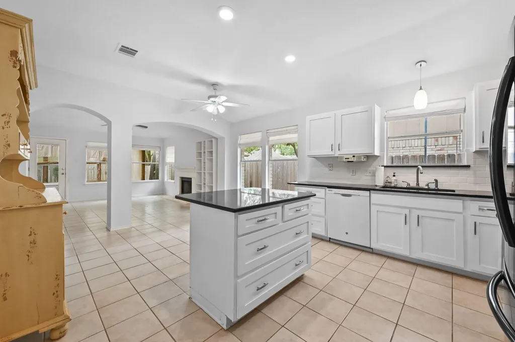 9401 Notches Drive Austin TX 78748