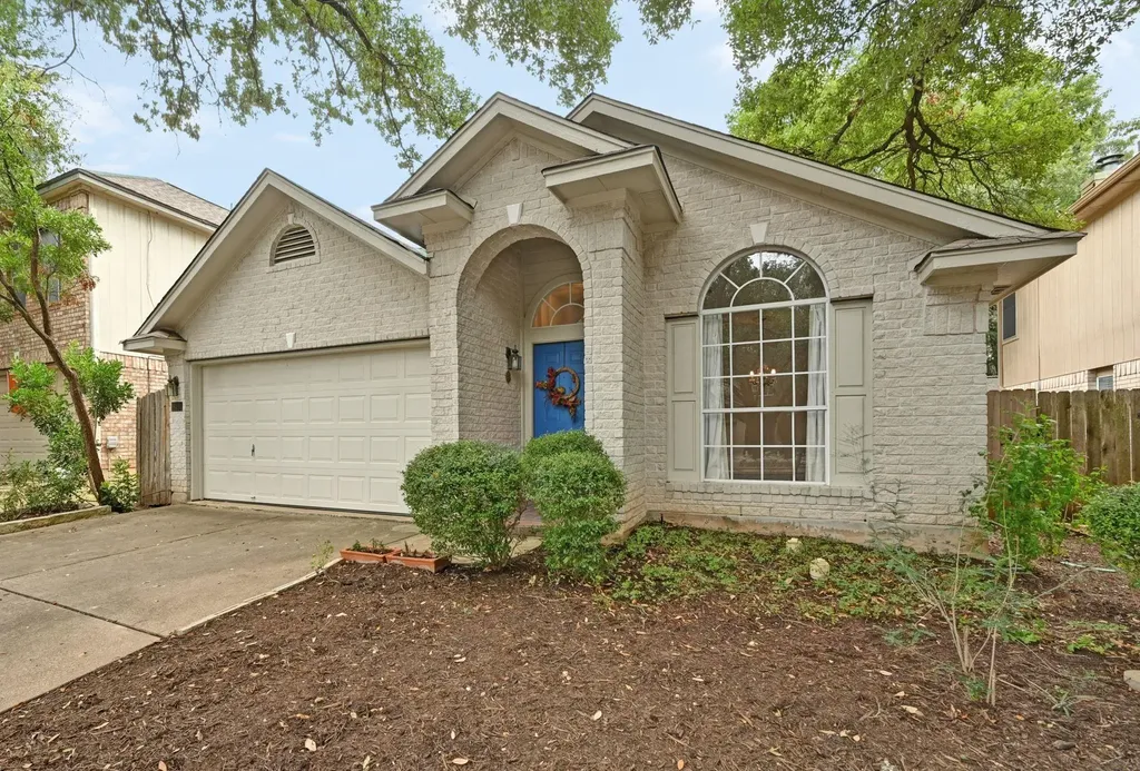 9401 Notches Drive Austin TX 78748