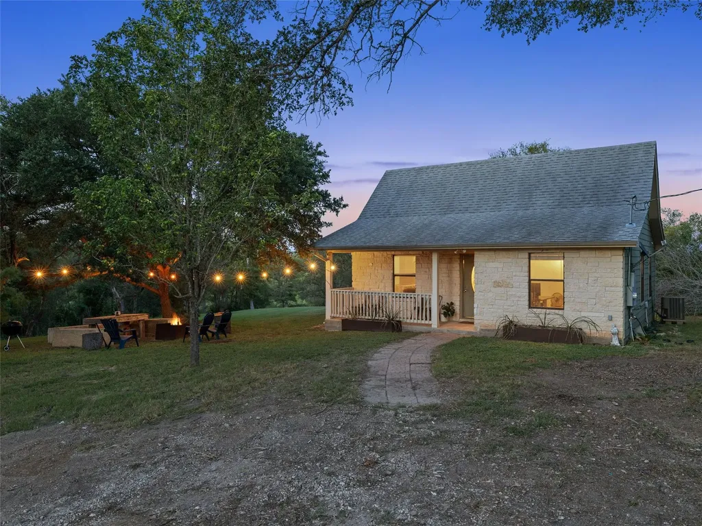 7601 Nez Perce Trace Manor TX 78653