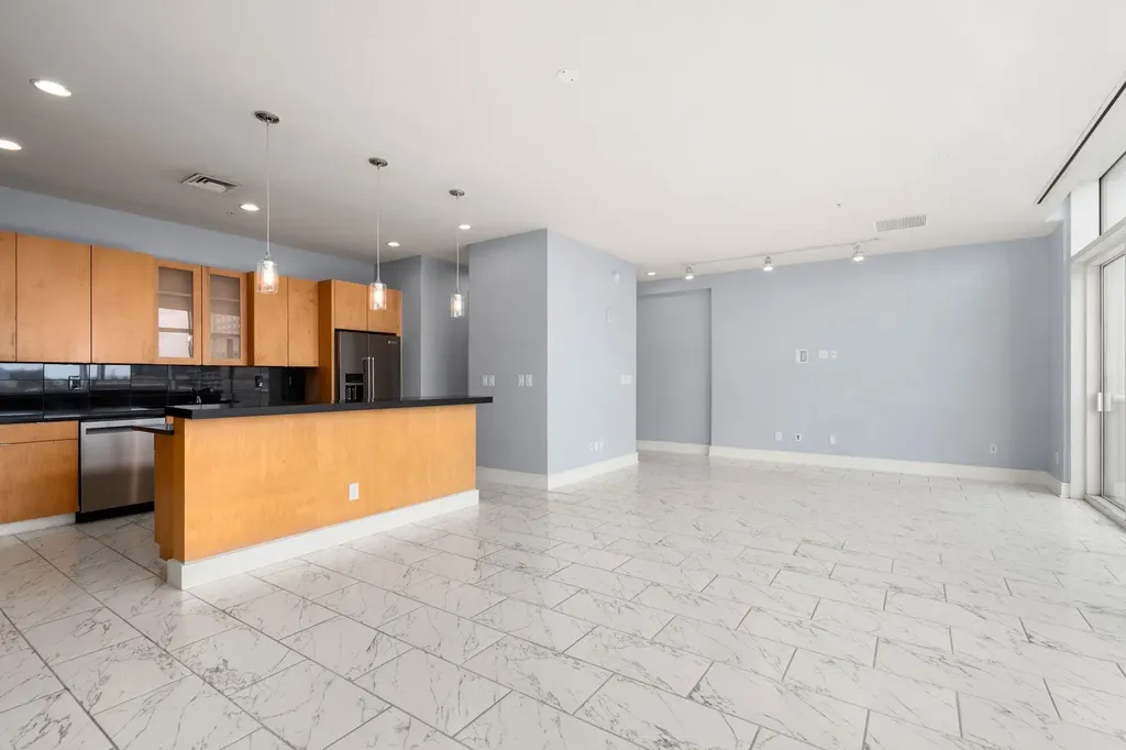 555 E 5th Street Austin TX 78701