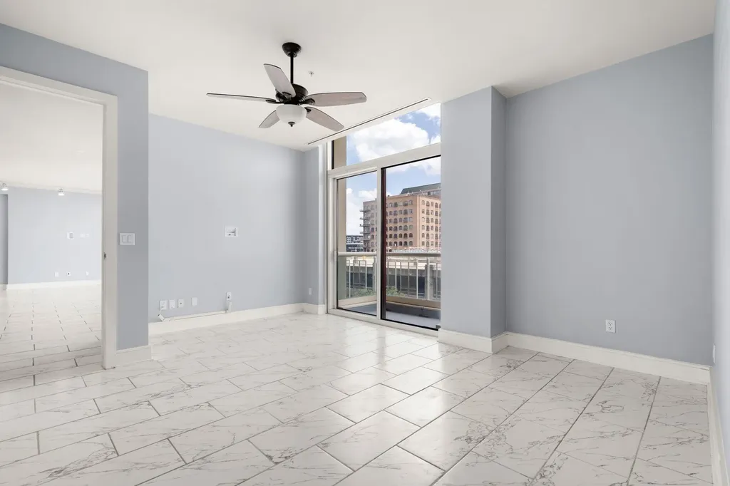 555 E 5th Street Austin TX 78701