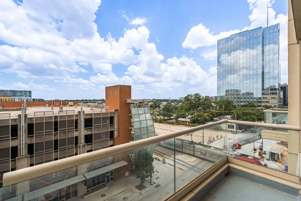 555 E 5th Street Austin TX 78701