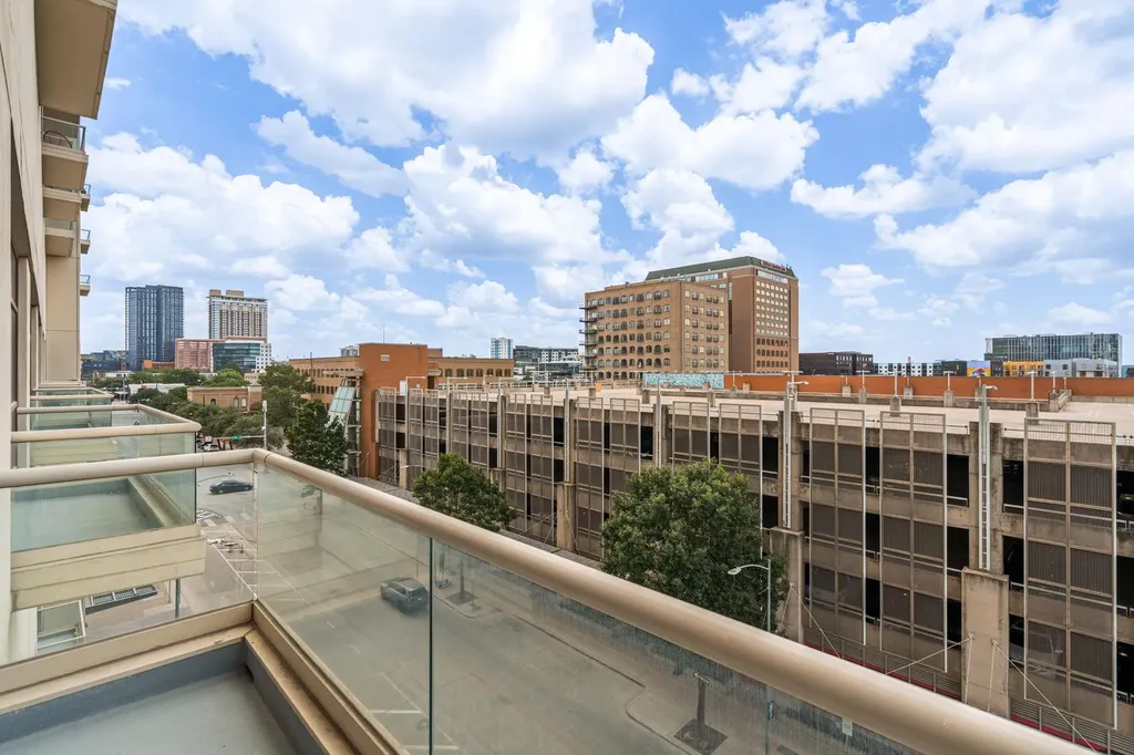 555 E 5th Street Austin TX 78701