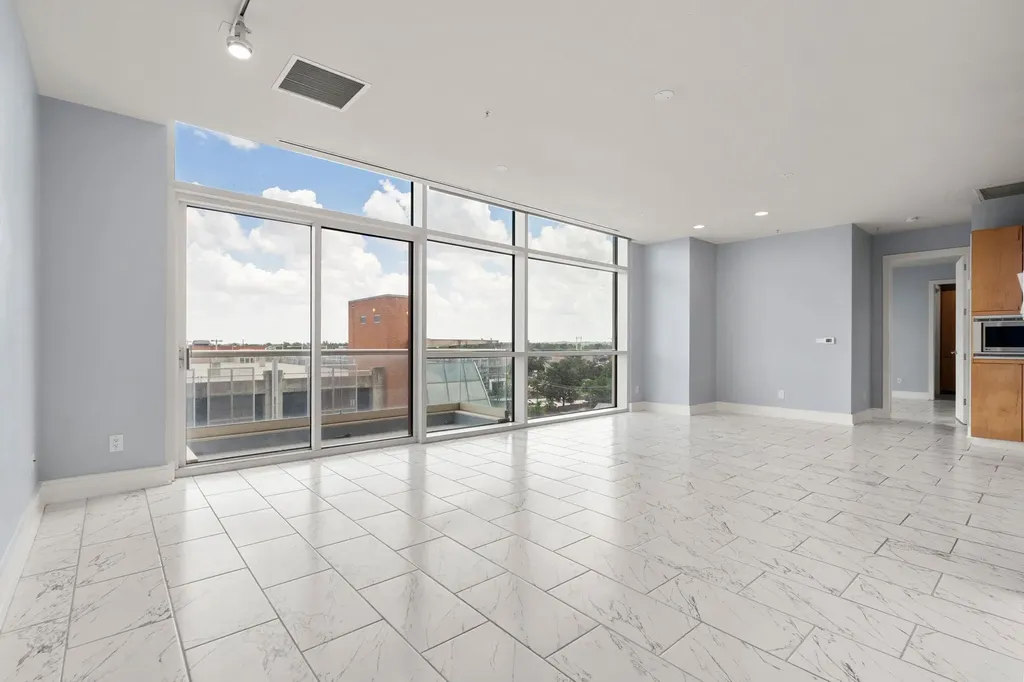 555 E 5th Street Austin TX 78701