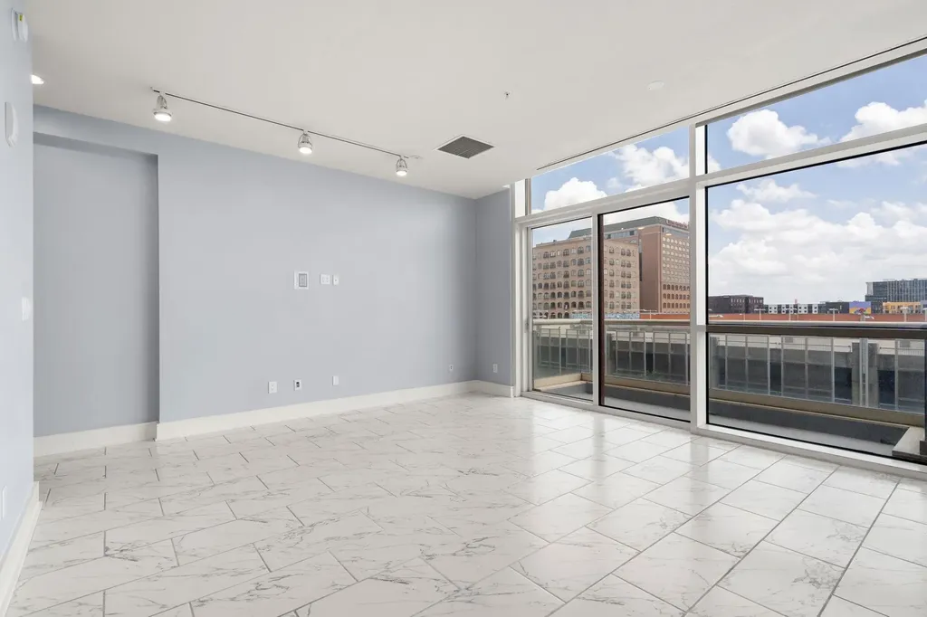 555 E 5th Street Austin TX 78701