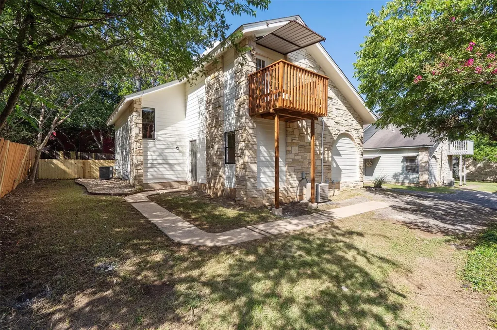1808 Cinnamon Path Austin TX 78704