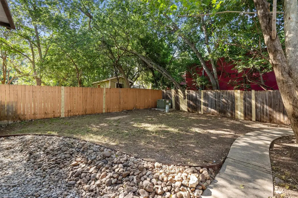 1808 Cinnamon Path Austin TX 78704