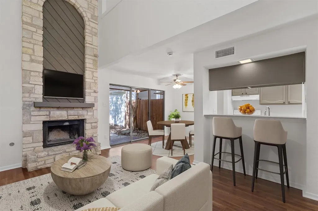 1808 Cinnamon Path Austin TX 78704