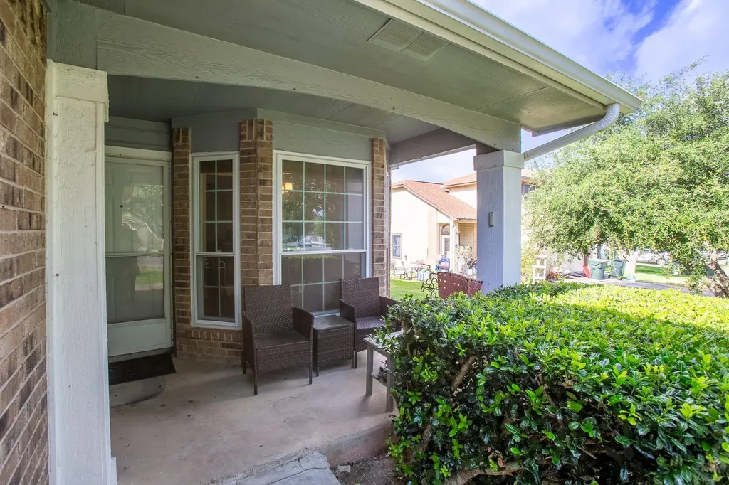 752 Faircrest Drive Buda TX 78610