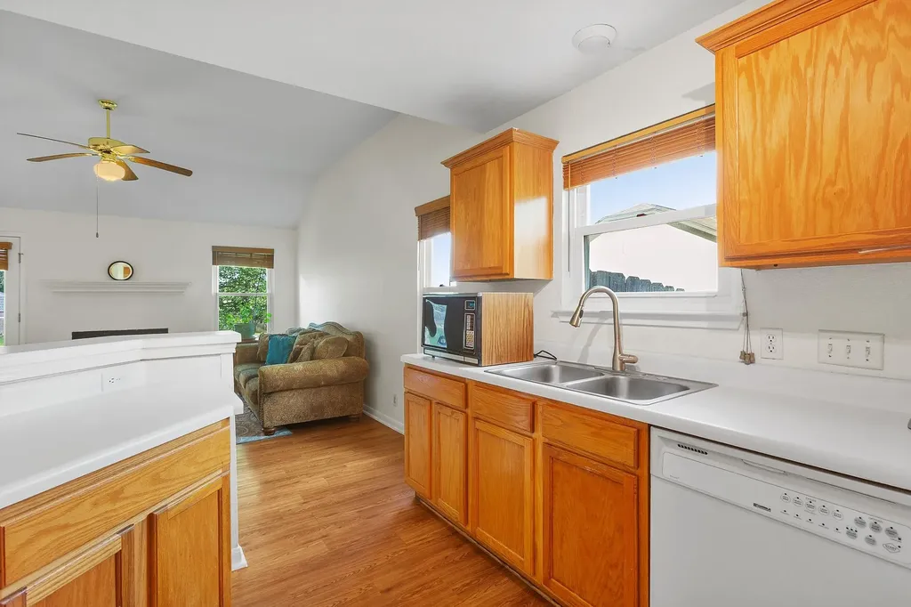 752 Faircrest Drive Buda TX 78610