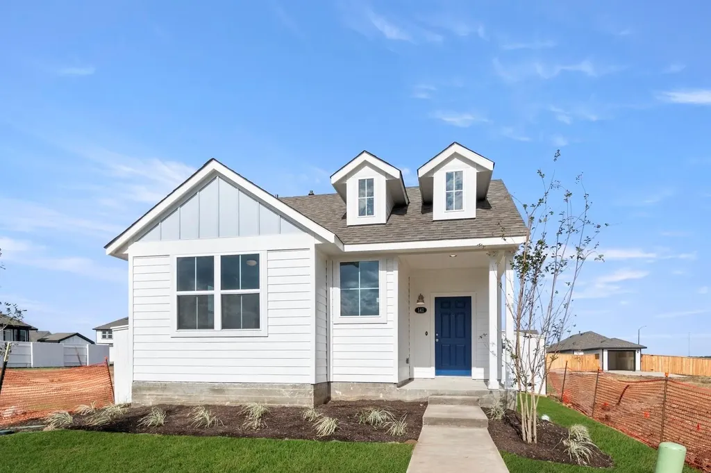 141 Summer Drive Elgin TX 78621