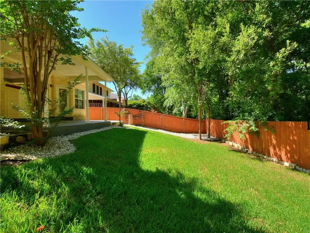 1817 Chasewood Drive Austin TX 78727