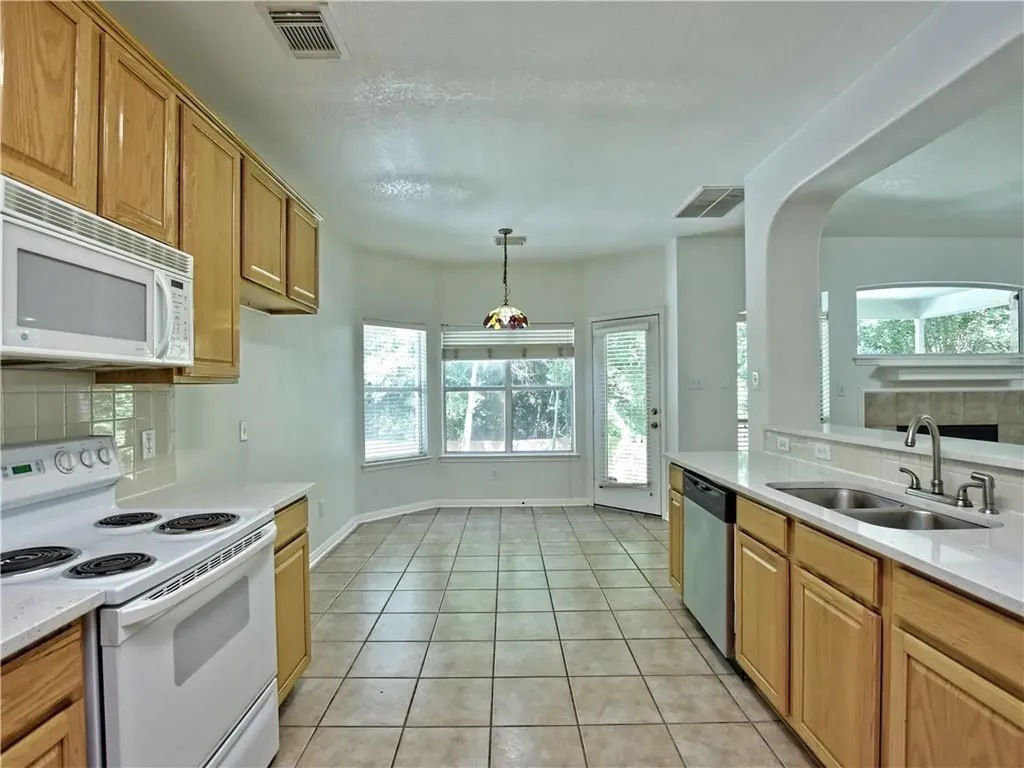 1817 Chasewood Drive Austin TX 78727