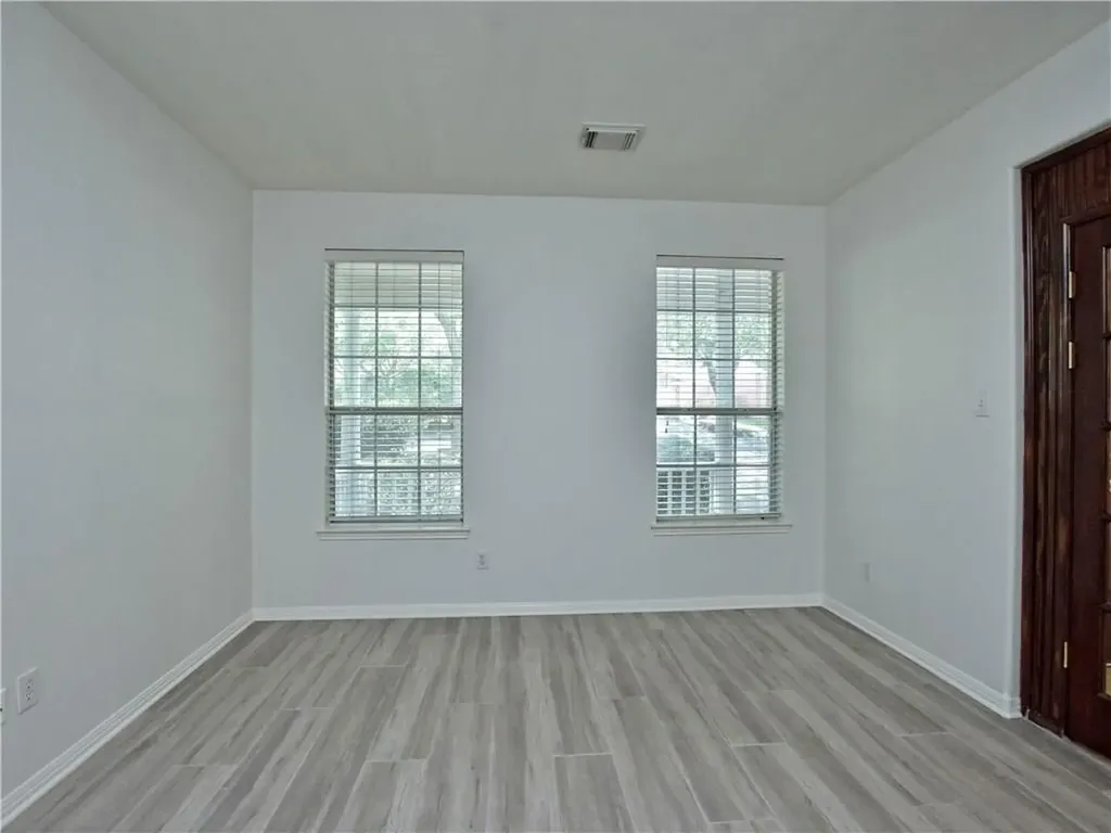 1817 Chasewood Drive Austin TX 78727