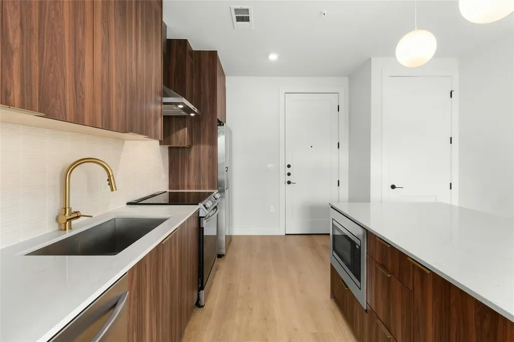 1701 Simond Avenue Austin TX 78723