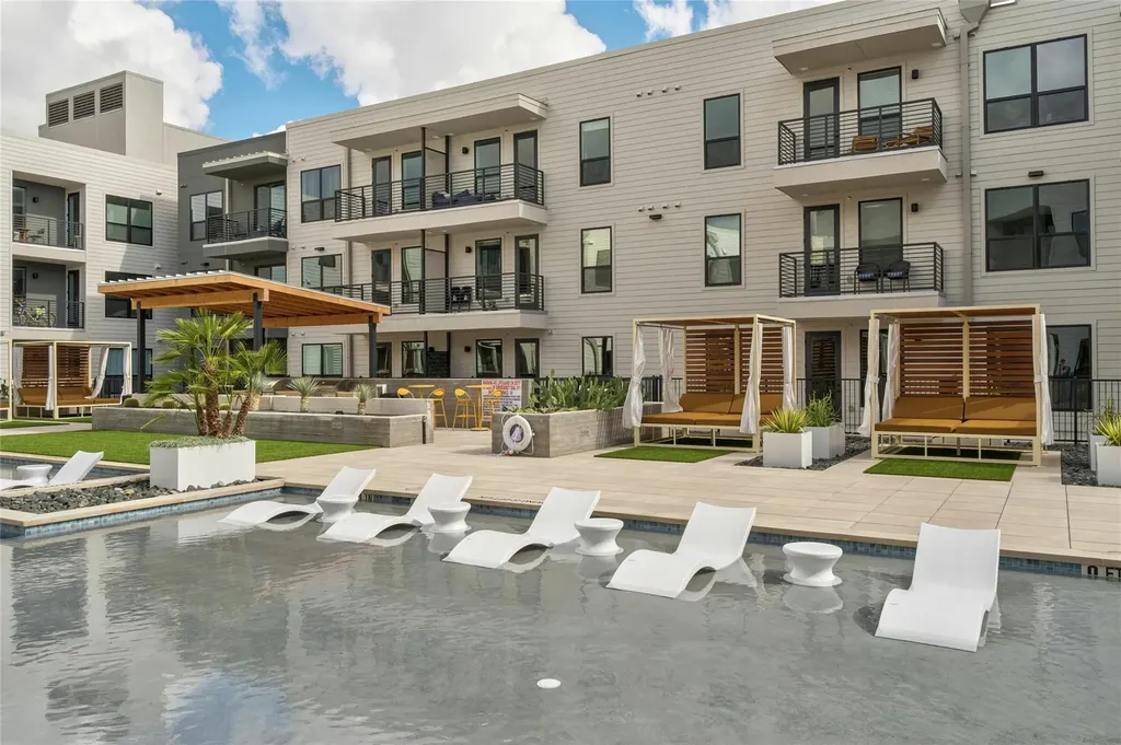 1701 Simond Avenue Austin TX 78723