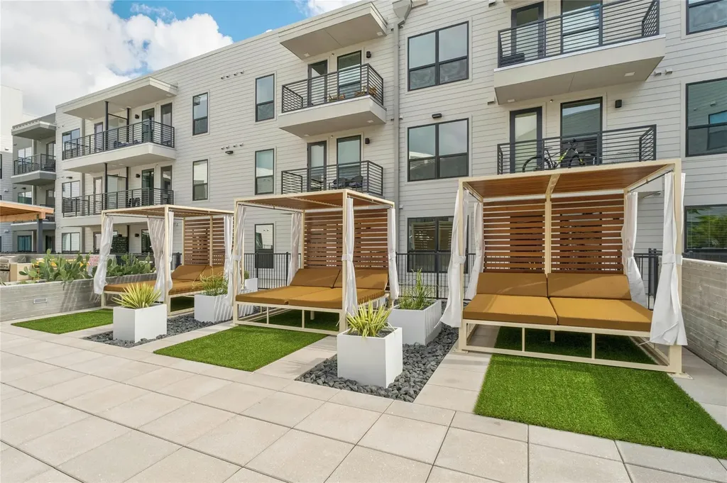 1701 Simond Avenue Austin TX 78723