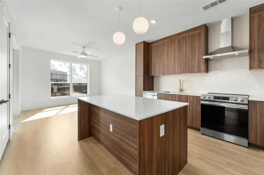 1701 Simond Avenue Austin TX 78723
