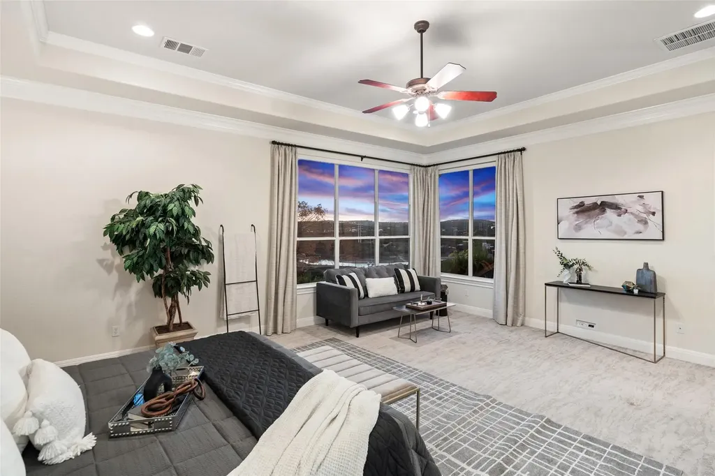 2906 Lakehurst Road Spicewood TX 78669