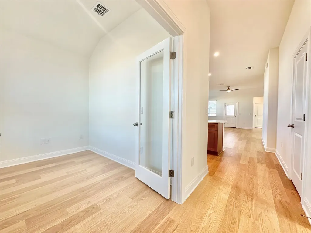 541 Porter Country Parkway Buda TX 78610