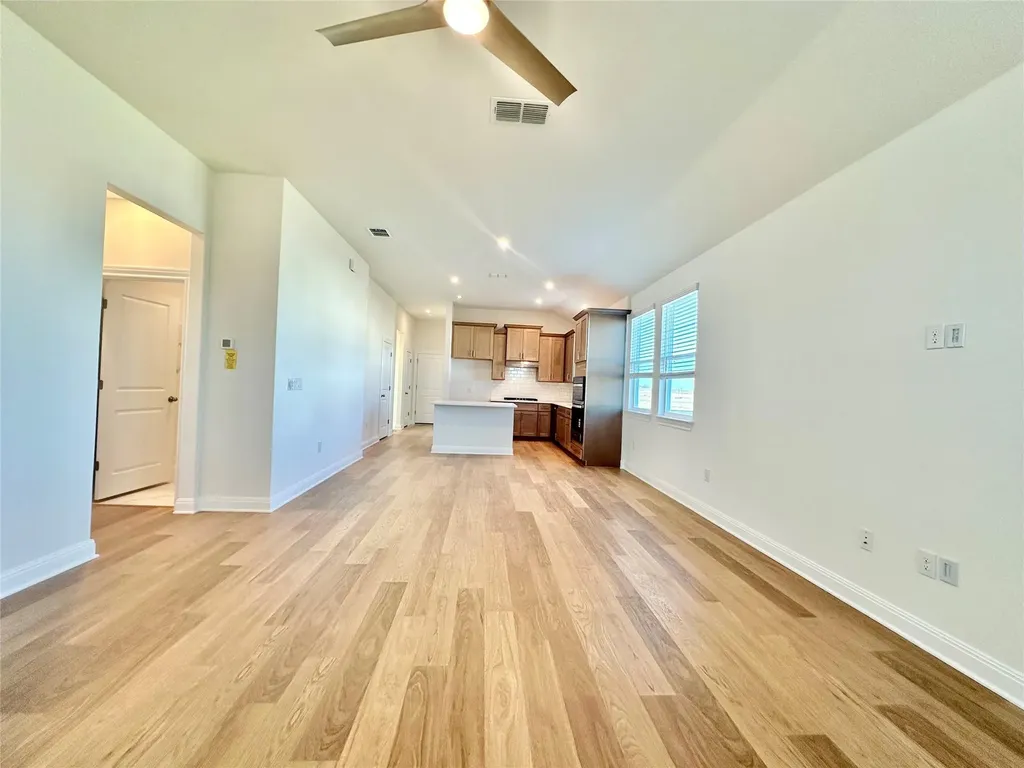 541 Porter Country Parkway Buda TX 78610