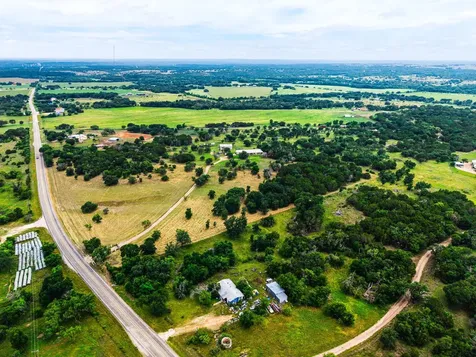 8089 E Fm 580 E Kempner TX 76539