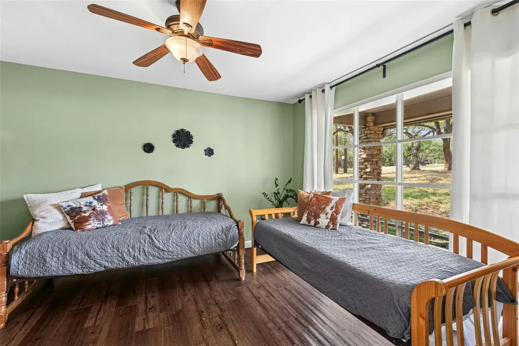110 Longhorn Lane Dripping Springs TX 78620