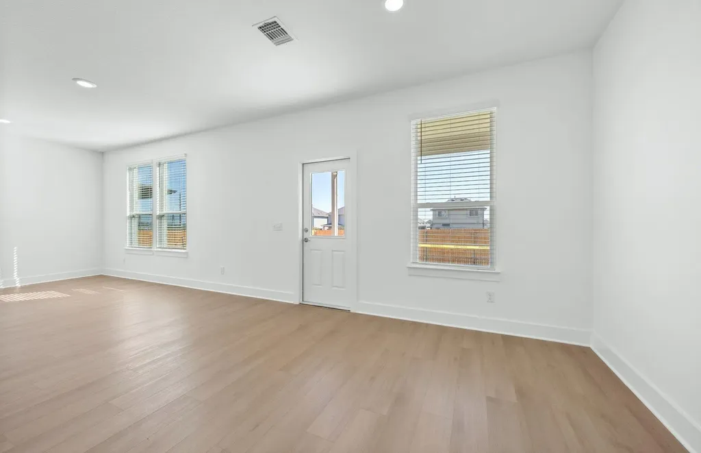 173 Queen Topsail Way Kyle TX 78640