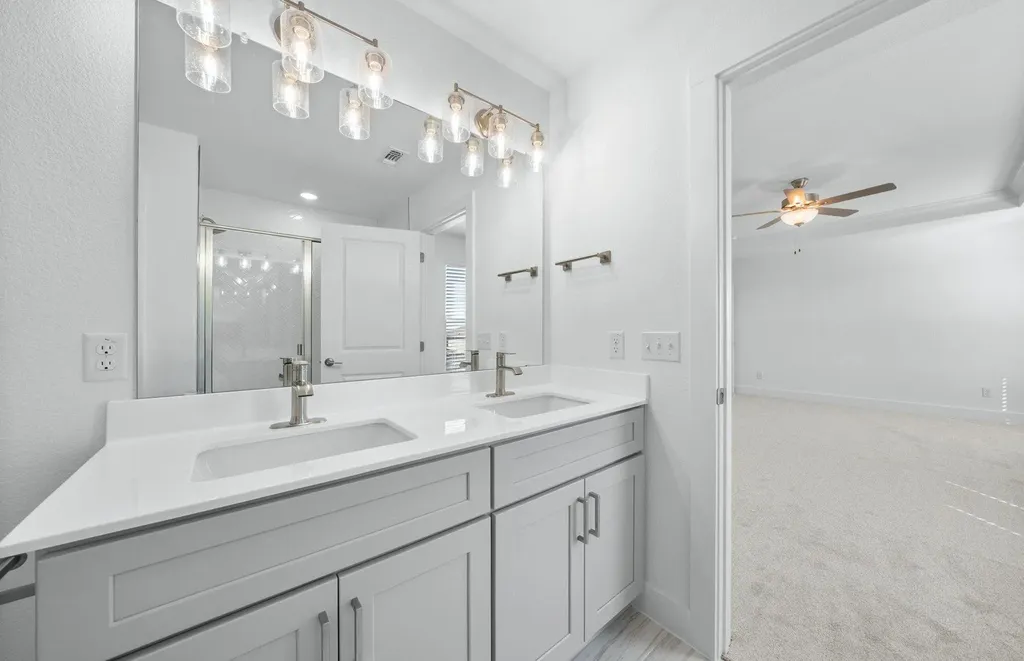 173 Queen Topsail Way Kyle TX 78640