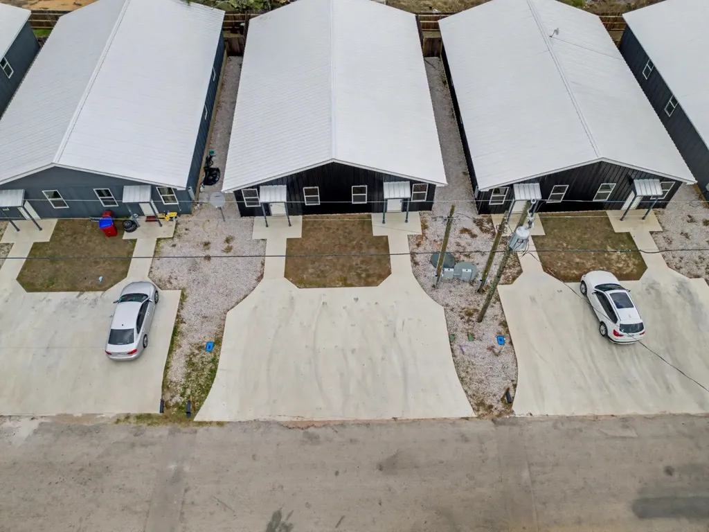 830 Waco Street Kingsland TX 78639