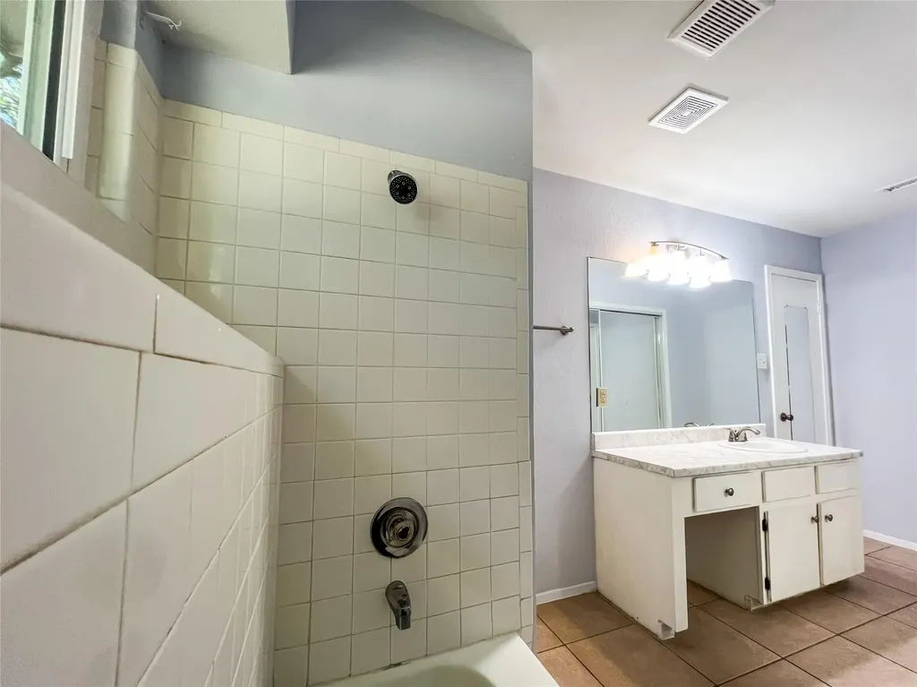 12004 Thompkins Drive Austin TX 78753