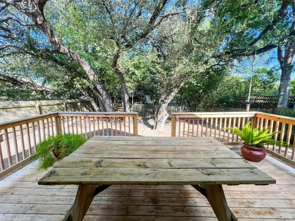 12004 Thompkins Drive Austin TX 78753