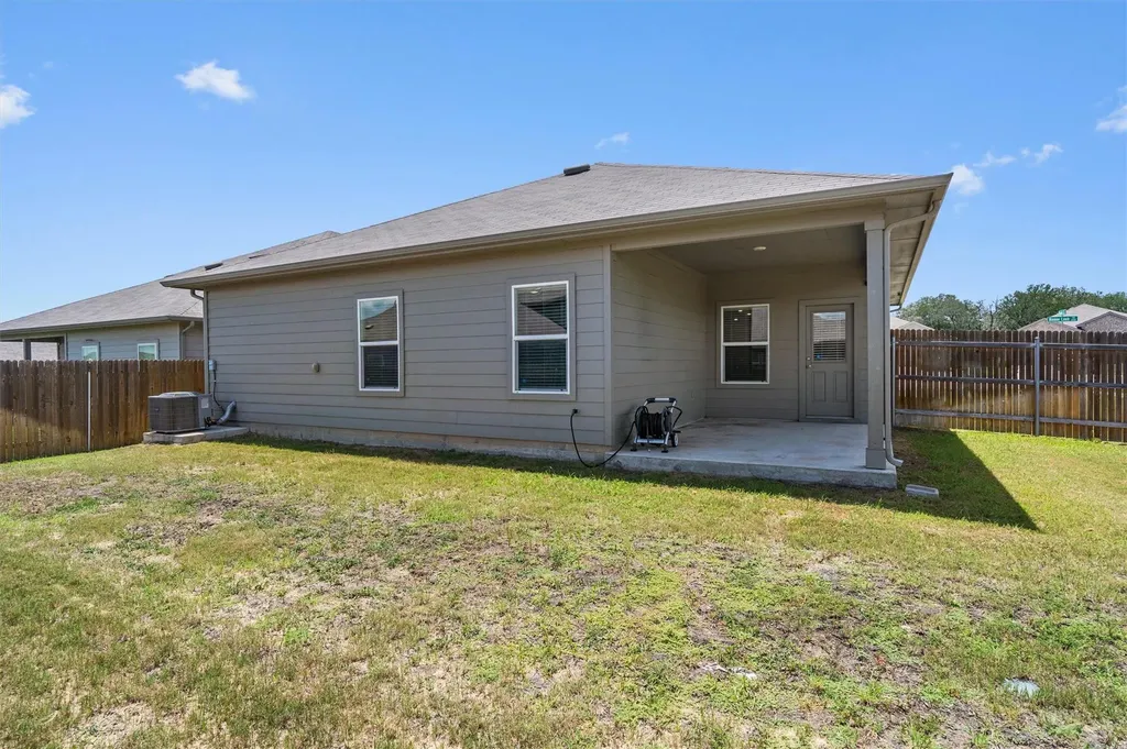 6121 Ronee Leah Drive Austin TX 78724