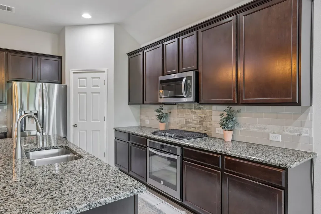 6801 Banff Cove Austin TX 78754