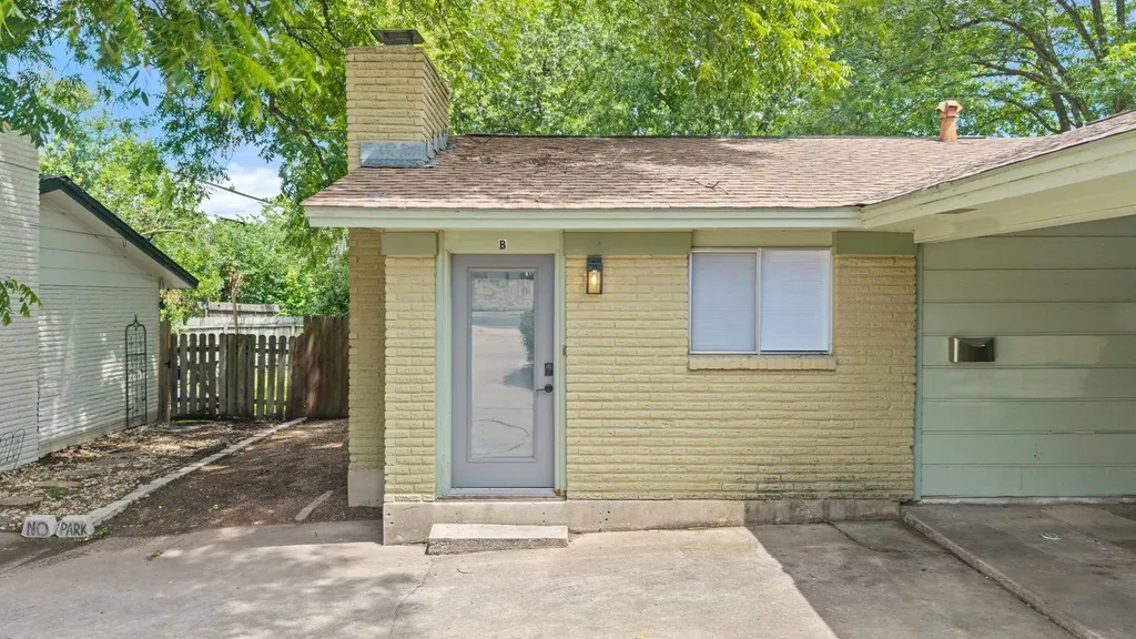 1717 Bluebonnet Lane Austin TX 78704