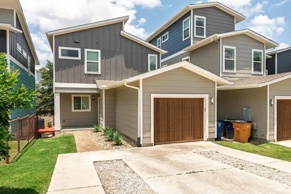 2009 Sager Drive Austin TX 78741