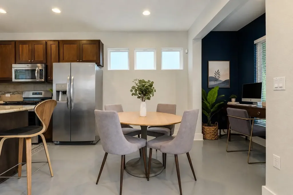 2009 Sager Drive Austin TX 78741