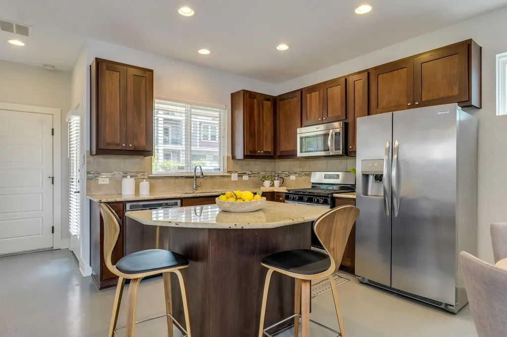 2009 Sager Drive Austin TX 78741