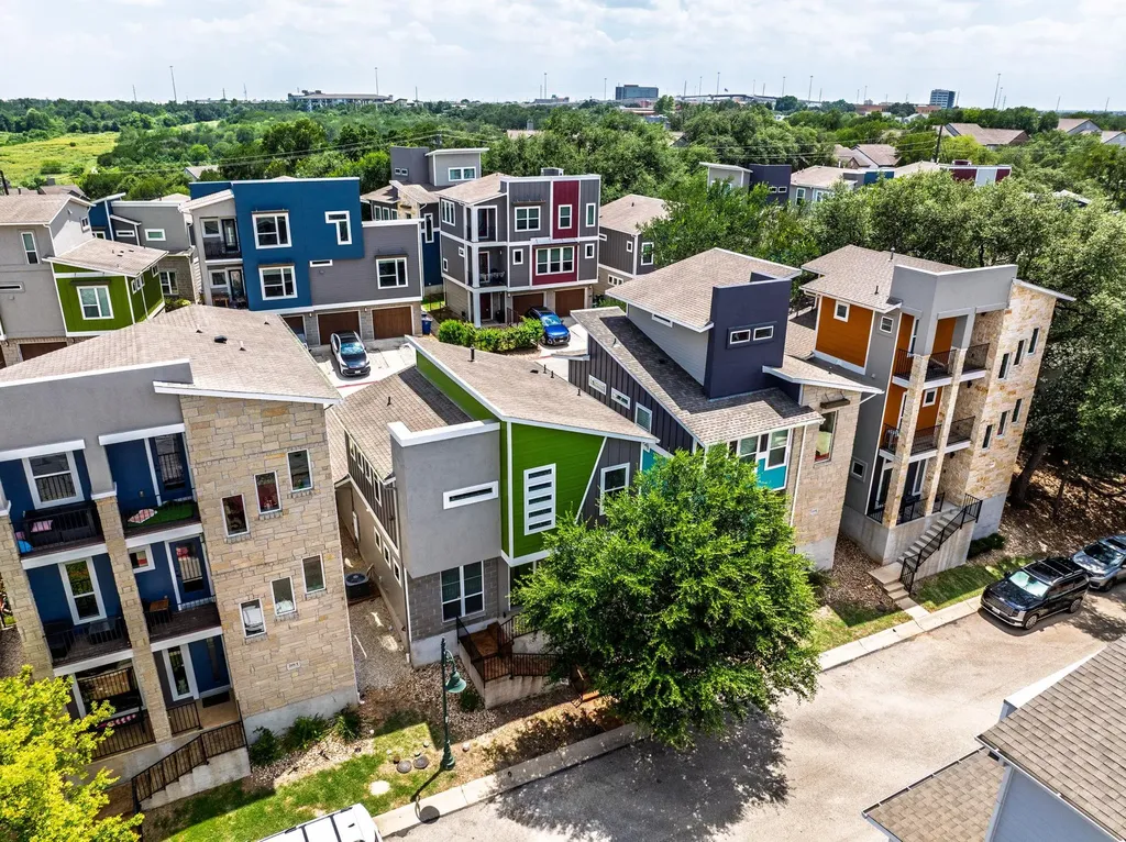 2009 Sager Drive Austin TX 78741