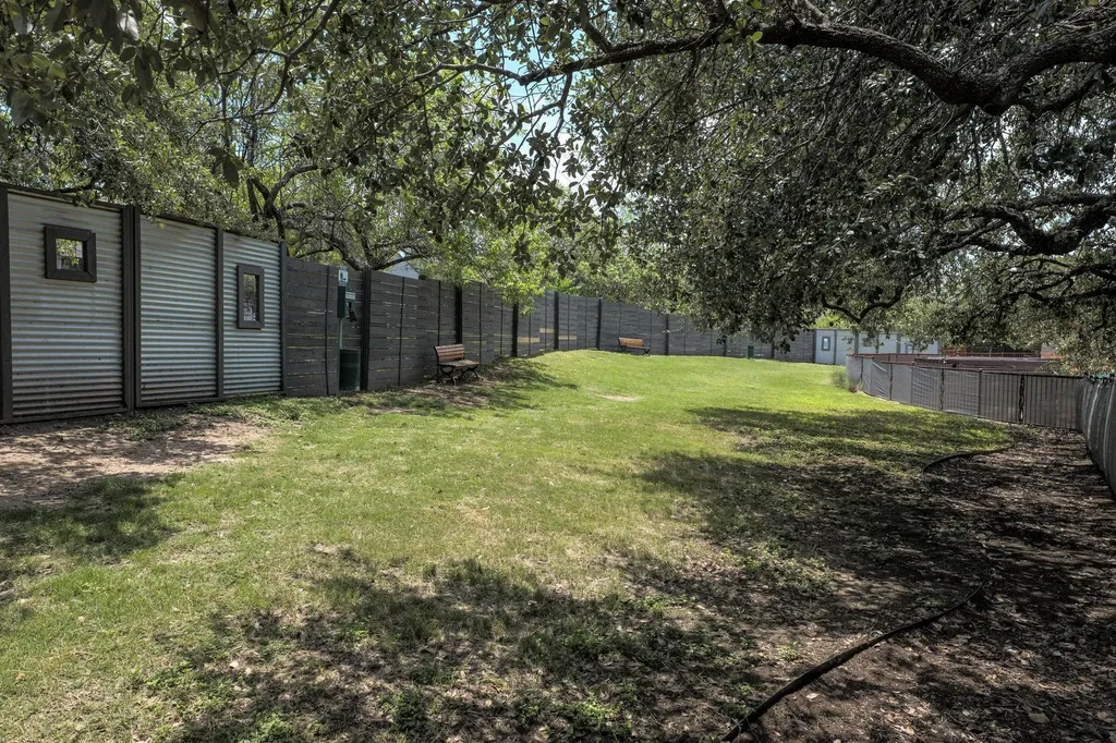 2009 Sager Drive Austin TX 78741