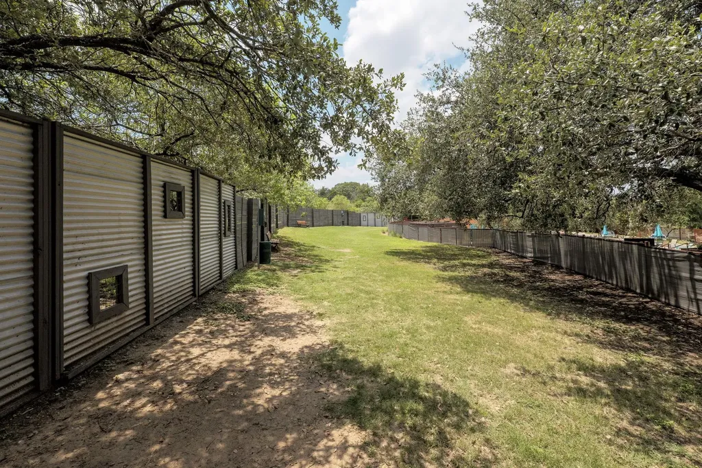 2009 Sager Drive Austin TX 78741