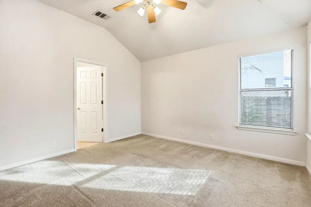 196 Langely Kyle TX 78640