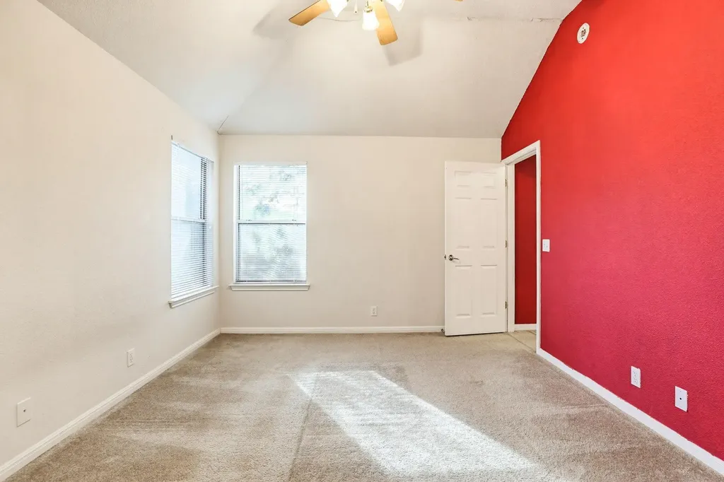 196 Langely Kyle TX 78640